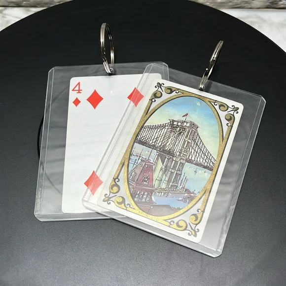 TIFFANY & CO.VINTAGE PLAYING CARD KEYCHAIN/ BAG CHARM.♦️SUIT BROOKLYN BRIDGE - Picture 4 of 8